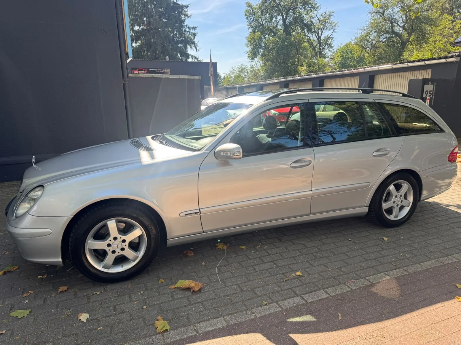 Mercedes-Benz E 200 E T-Modell Kompressor 145.000KM Automatik – Ansicht 1 von 11