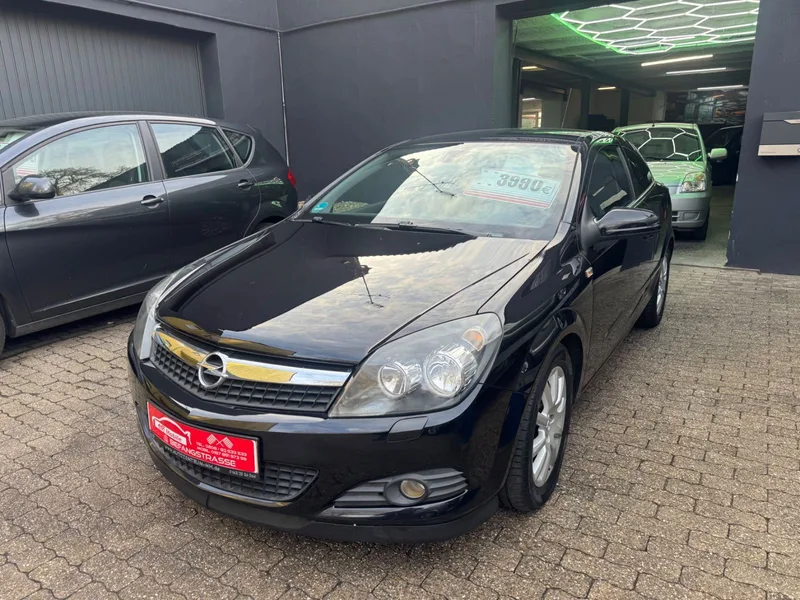 Opel Astra H GTC Edition, Schwarz, Baujahr 2009