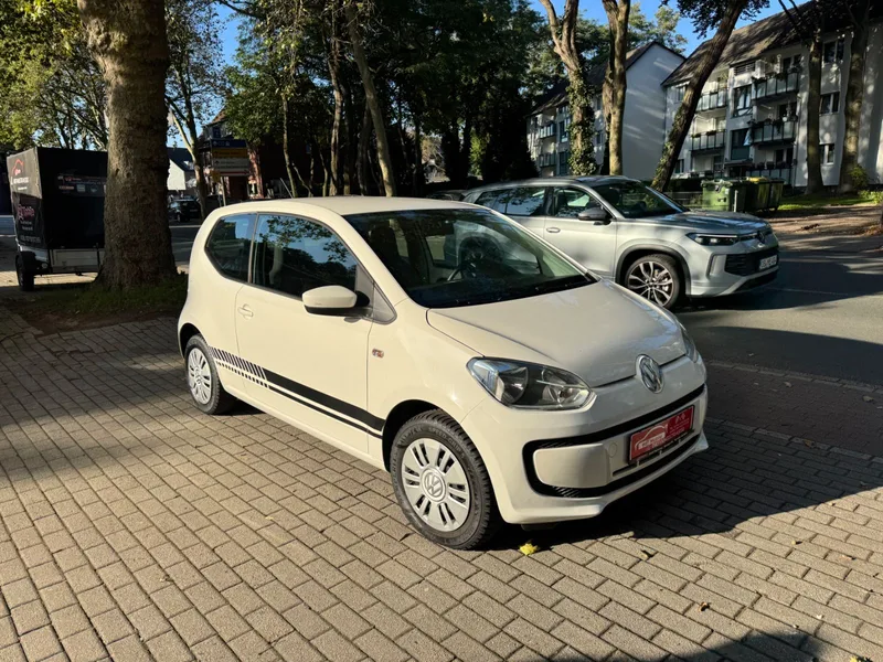 VW up! move up!, Weiß, Baujahr 2014